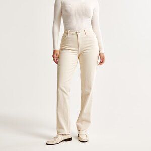 Curve Love Mid Rise 90s Straight Jean